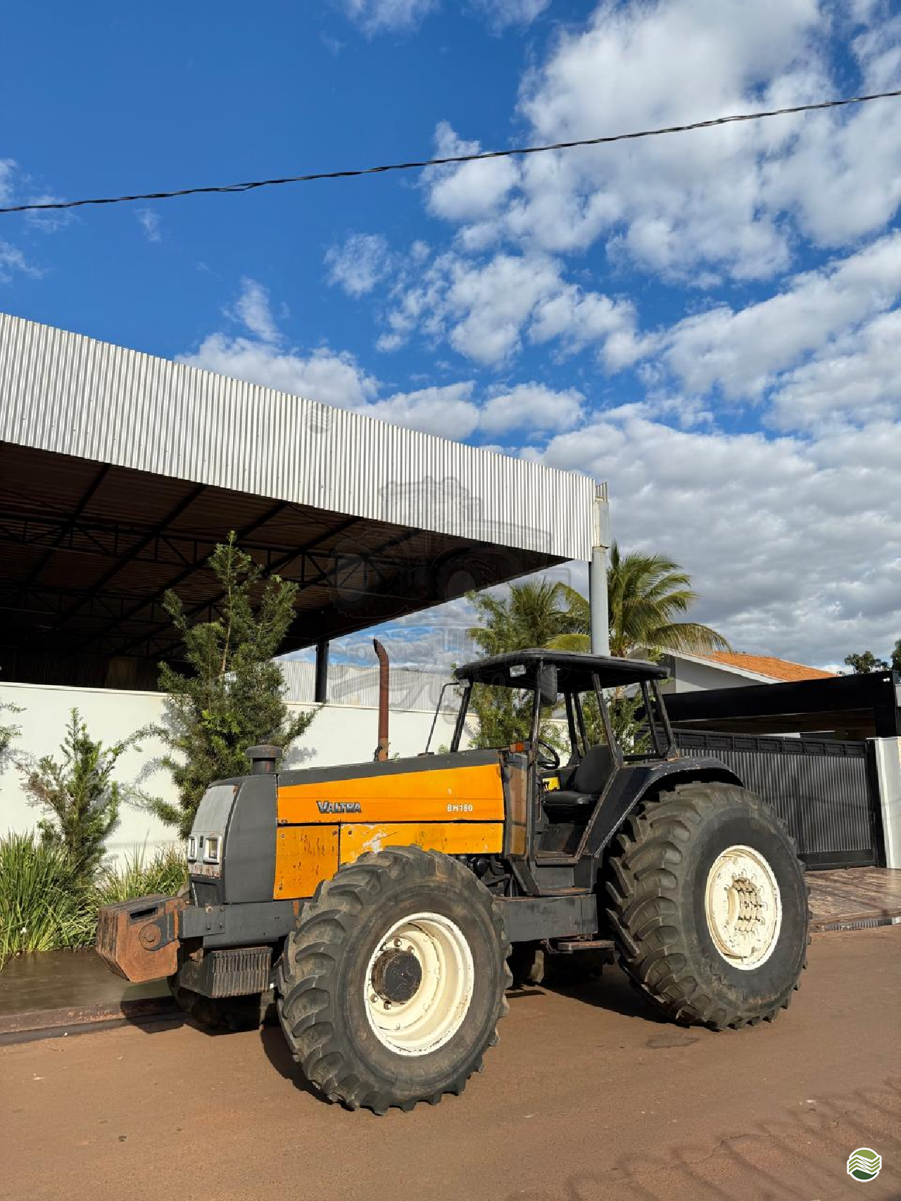 VALTRA BH 180 de Consulting Agro
